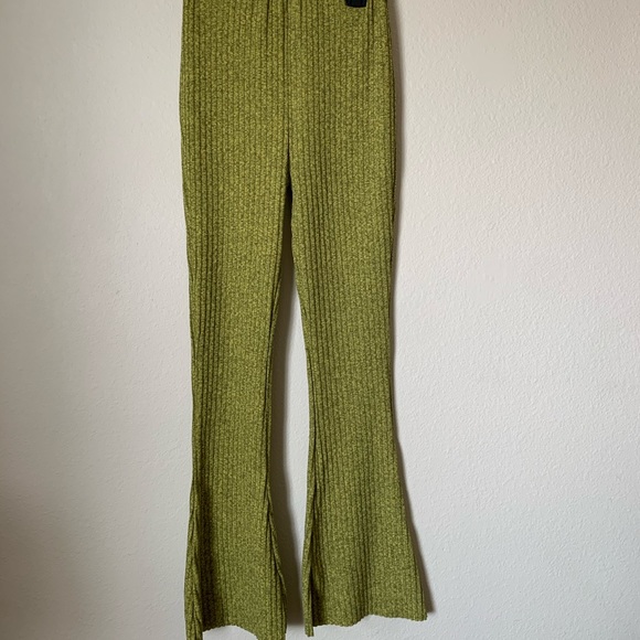 SOLD NWT urban outfitters Rosie ribbed flare pant - Picture 5 of 7
